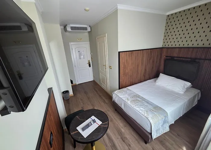 Hotel Zanhotel Tre Vecchi 4*