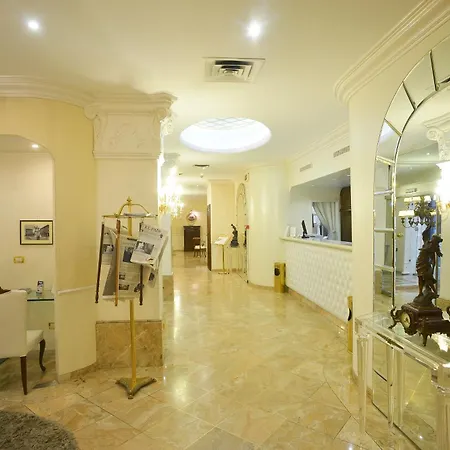 ヅァンホテル トレ ヴェッチ 4* ボローニャ