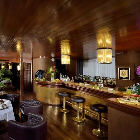 Hotel Zanhotel Tre Vecchi Bologna