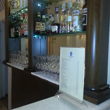 Hotel Zanhotel Tre Vecchi