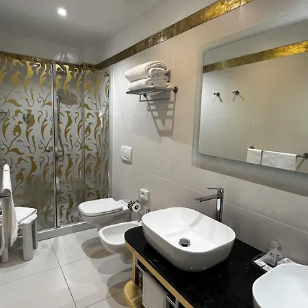 Zanhotel Tre Vecchi 4* Bologna
