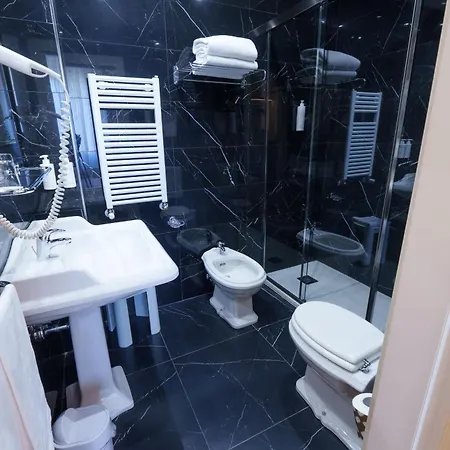 Zanhotel Tre Vecchi 4* Bolonia