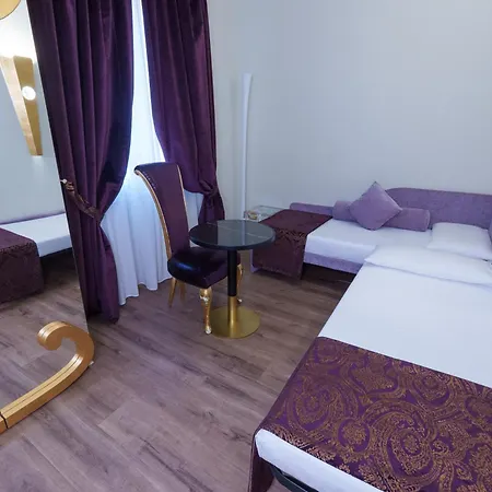 Hotel Zanhotel Tre Vecchi 4*