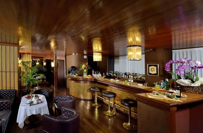 Hotel Zanhotel Tre Vecchi Bologna