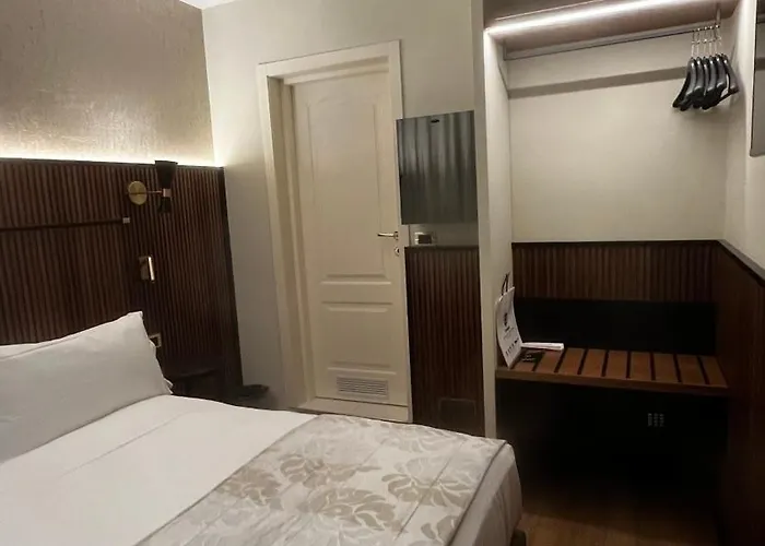 Hotel Zanhotel Tre Vecchi Bologna