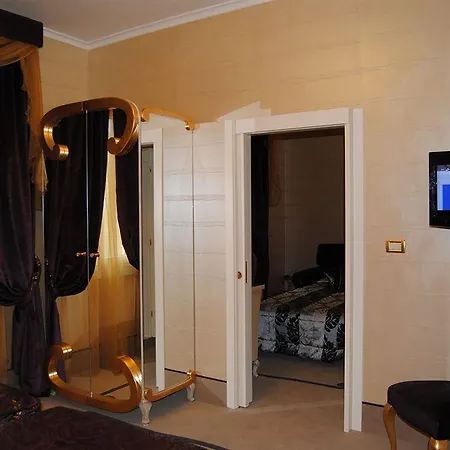 Zanhotel Tre Vecchi 4* Bolonia