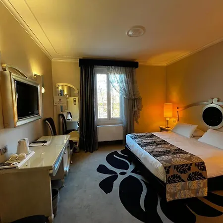Zanhotel Tre Vecchi Bolonia