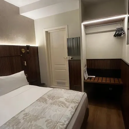 Hotel Zanhotel Tre Vecchi Bolonia