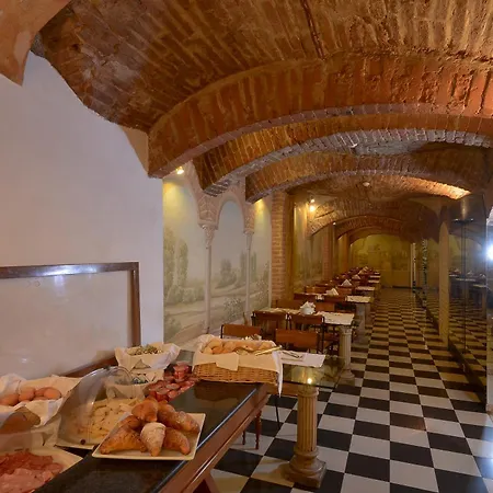 Zanhotel Tre Vecchi Hotell 4*