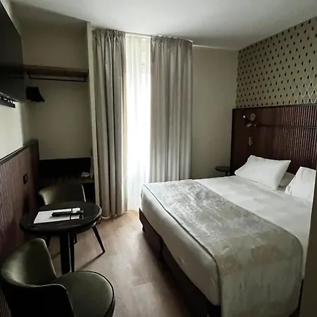 Zanhotel Tre Vecchi فندق بولونيا