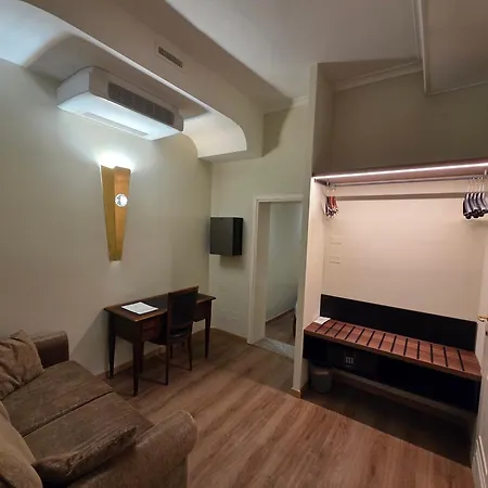 Zanhotel Tre Vecchi فندق 4*