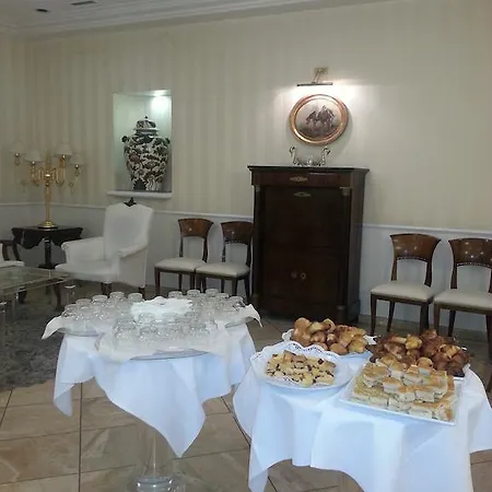 Zanhotel Tre Vecchi فندق 4*